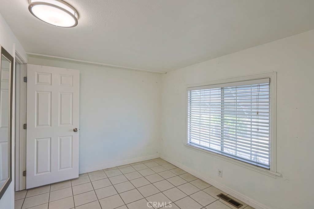 4080 W 1st St 127 Property Photo 12