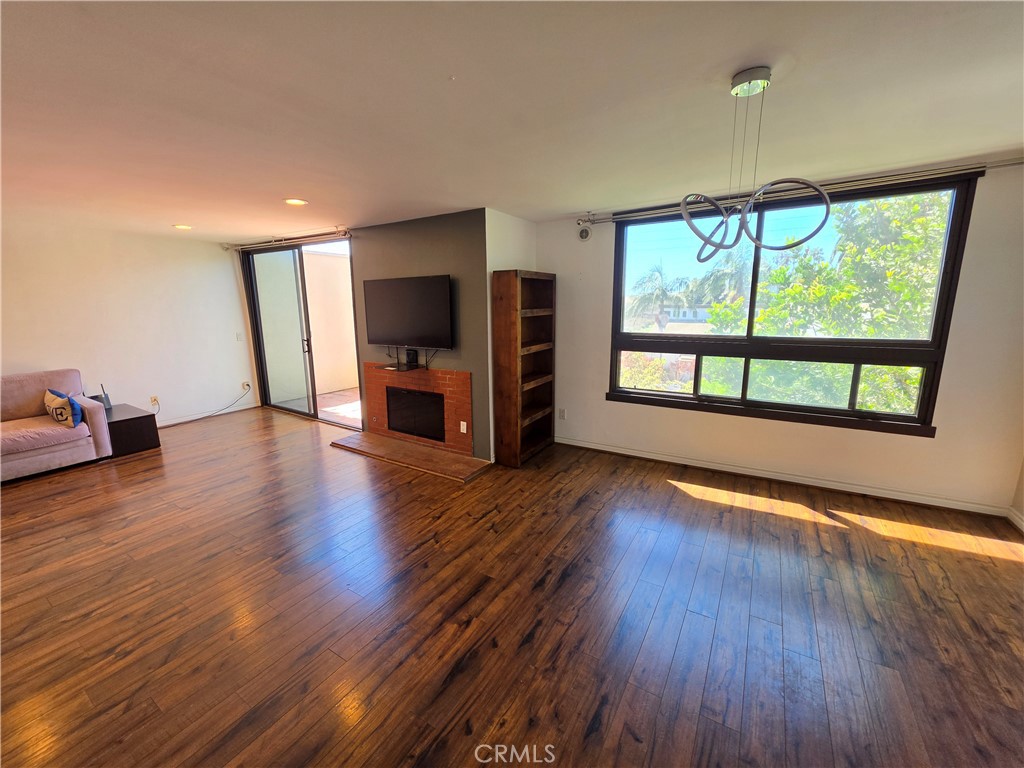 8828 Pershing Property Photo 2