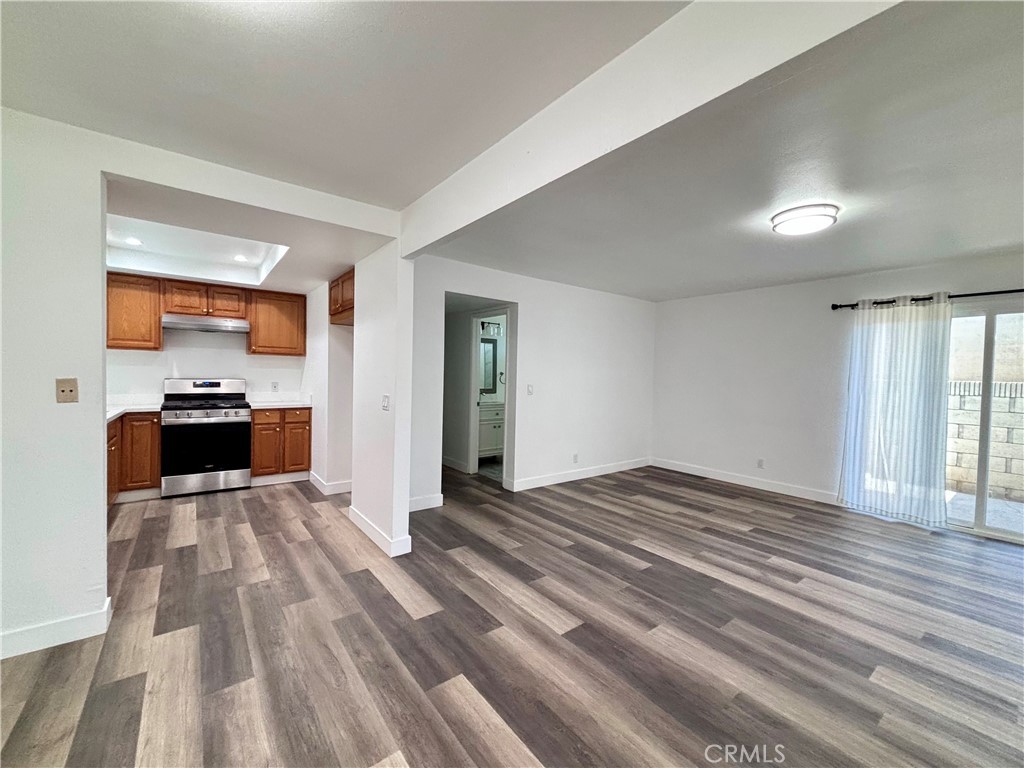 840 Anaheim B Property Photo 1