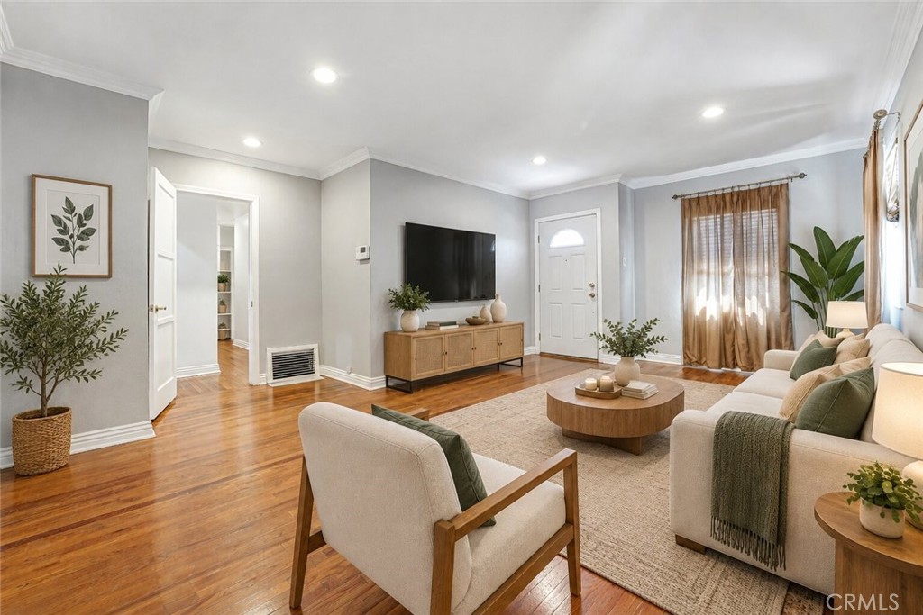 727 W 137th Place Property Photo 1
