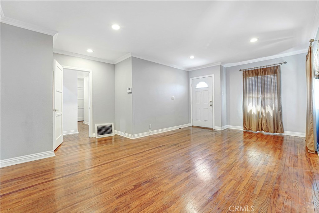 727 W 137th Place Property Photo 15
