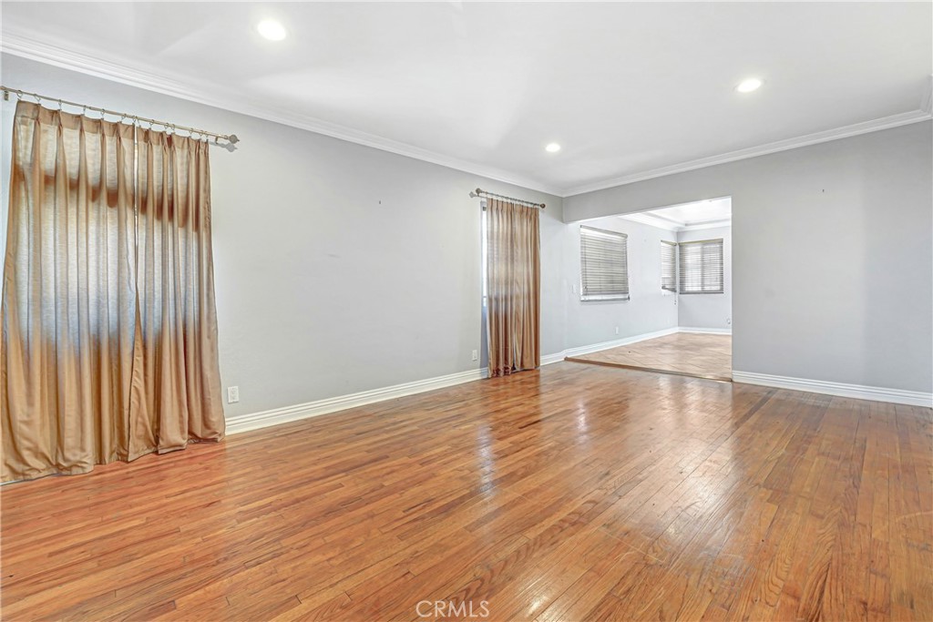 727 W 137th Place Property Photo 16