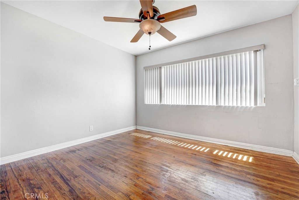727 W 137th Place Property Photo 19