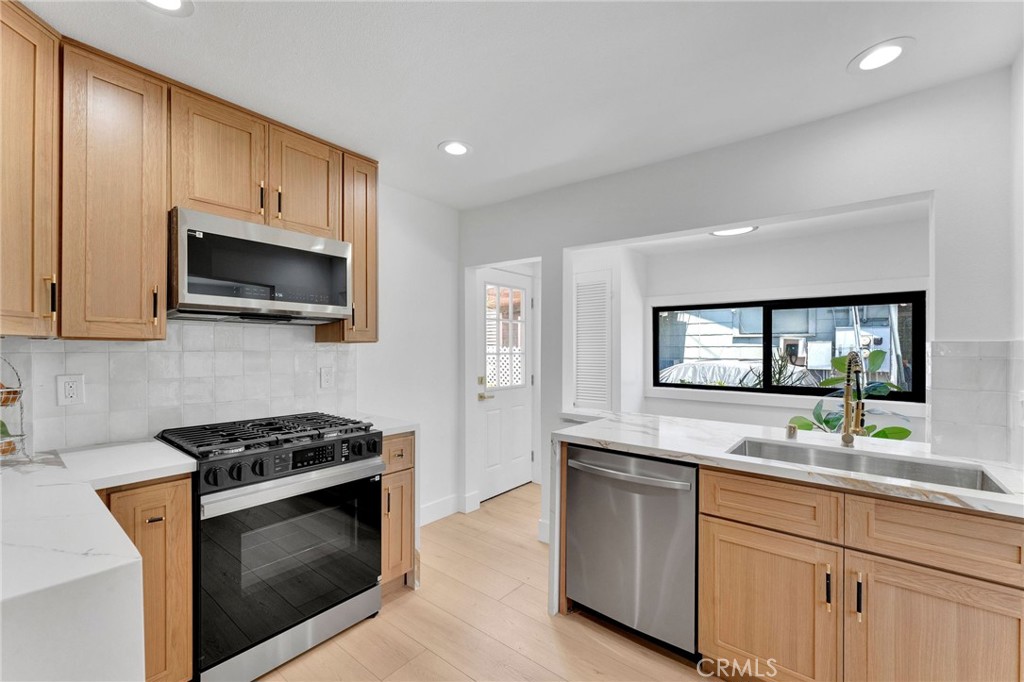 1325 Talmadge Street Property Photo 13