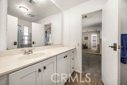 230 Silverlake Property Photo 14