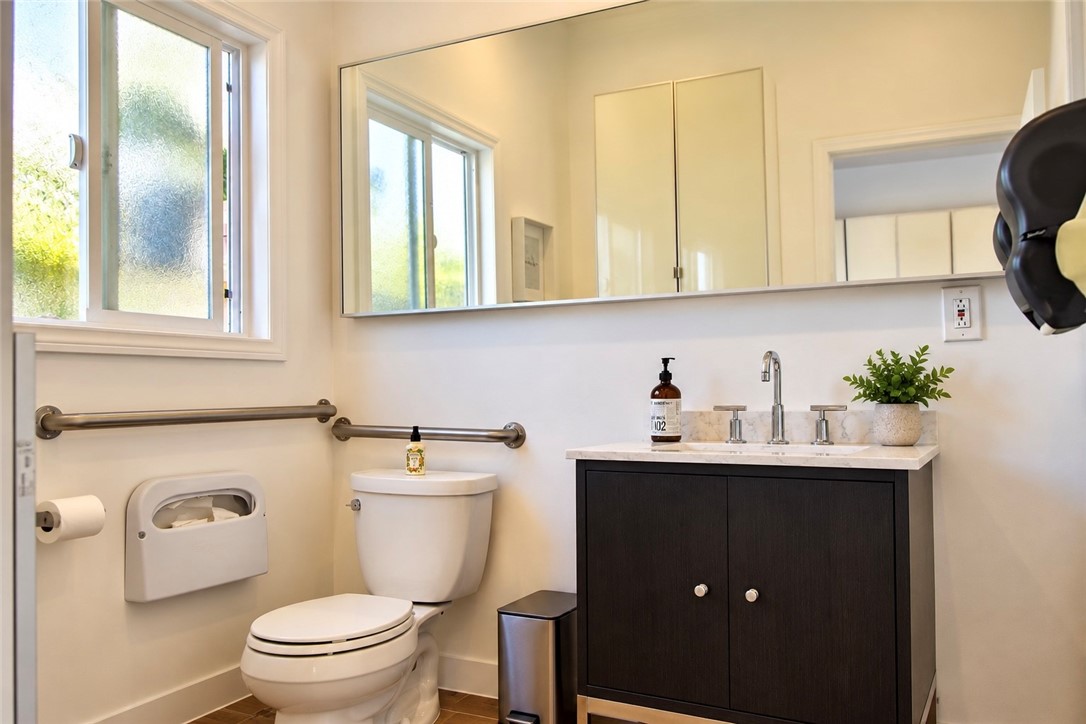 907 Electric Property Photo 12