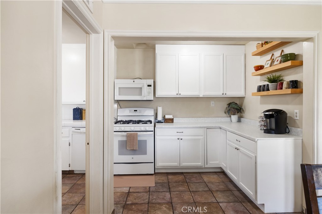 2430 Gregory Property Photo 10