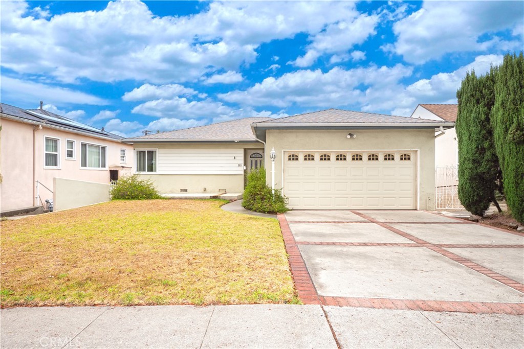 2913 Montezuma Property Photo
