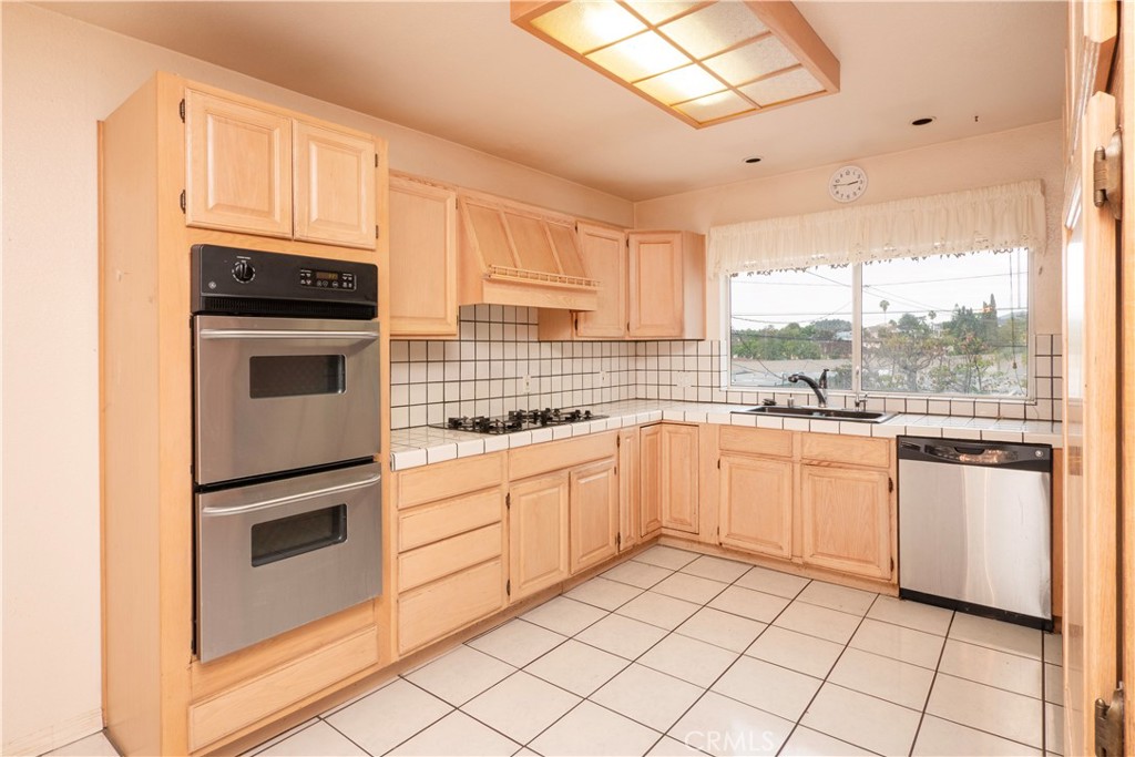 2913 Montezuma Property Photo 15