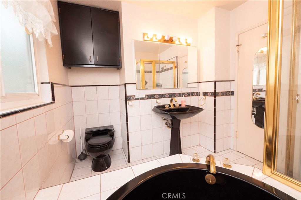 2913 Montezuma Property Photo 22