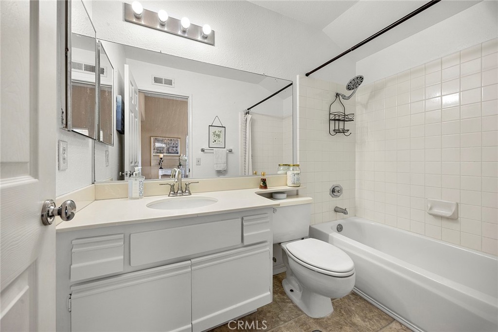 1021 S Sundance Drive Property Photo 16