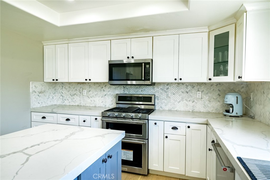 2106 Greenwood Court Property Photo 14
