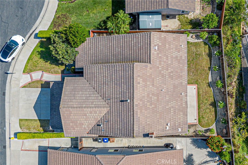 2106 Greenwood Court Property Photo 40