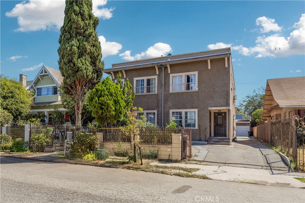 1528 2nd Avenue Property Photo 1
