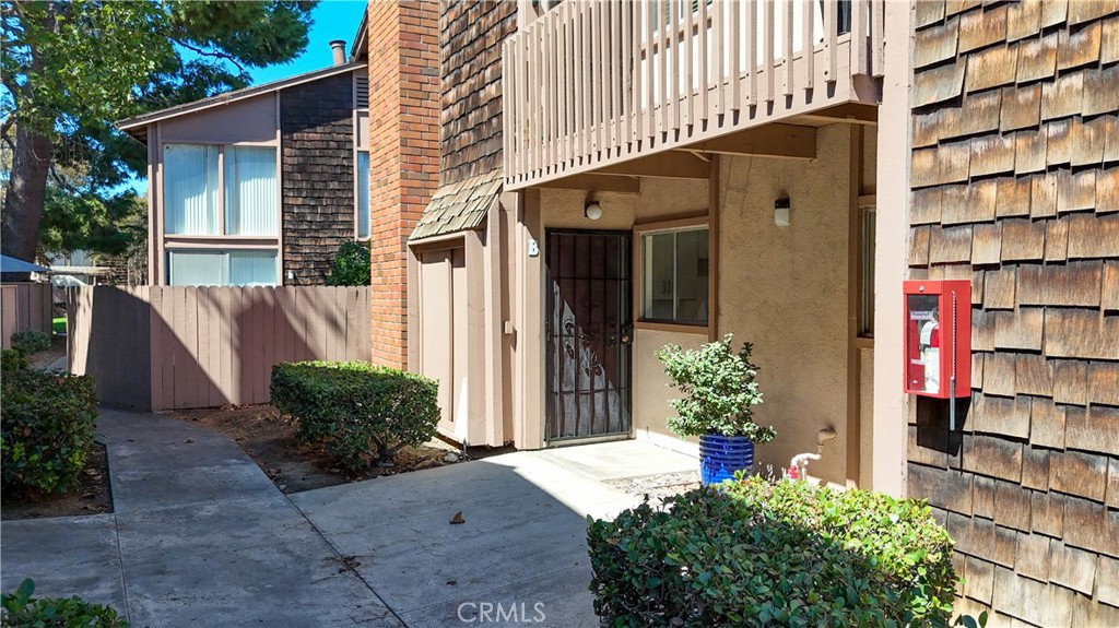 1098 Cabrillo Park B Property Photo 1