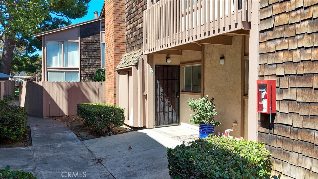1098 Cabrillo Park B Property Photo 1