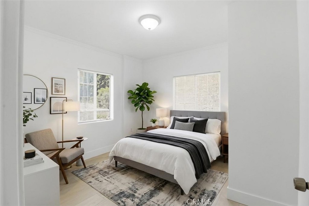 525 Clifton Property Photo 4
