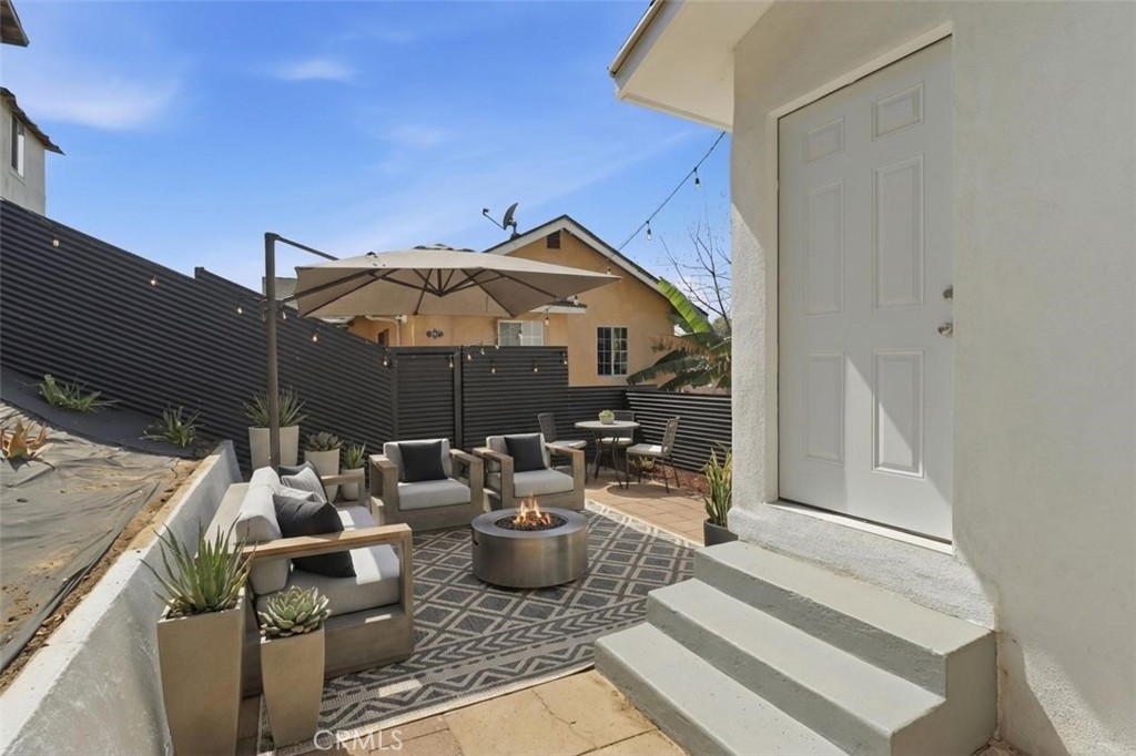 525 Clifton Property Photo 8