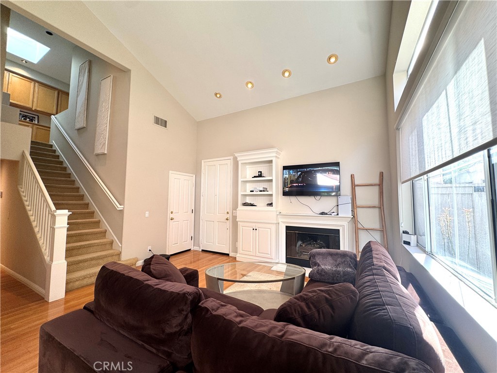 2940 Hogan Place Property Photo 5