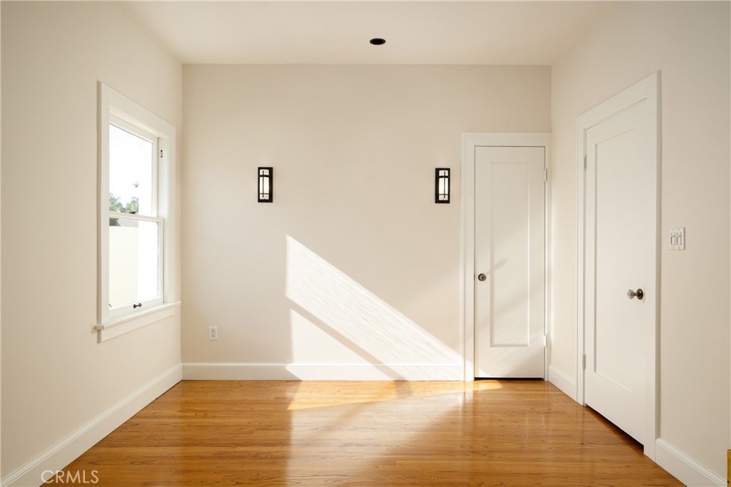 2422 N Heliotrope Property Photo 21