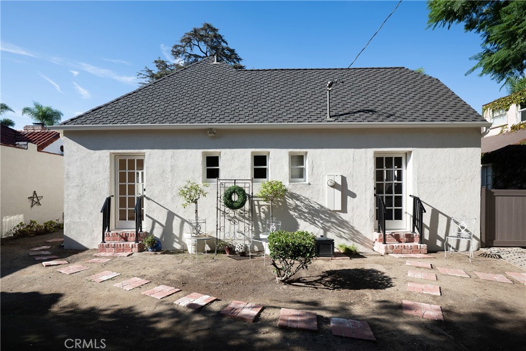 2422 N Heliotrope Property Photo 34