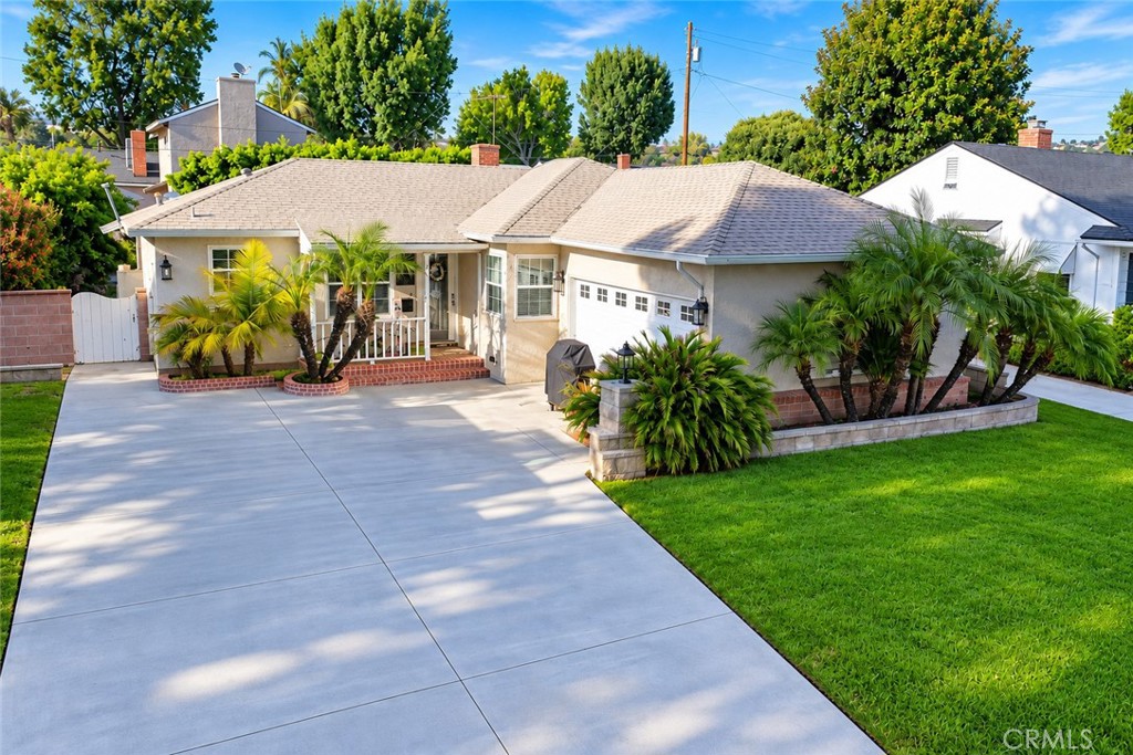 15223 Carnell Property Photo 1