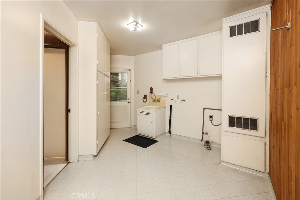 9544 Raviller Property Photo 13