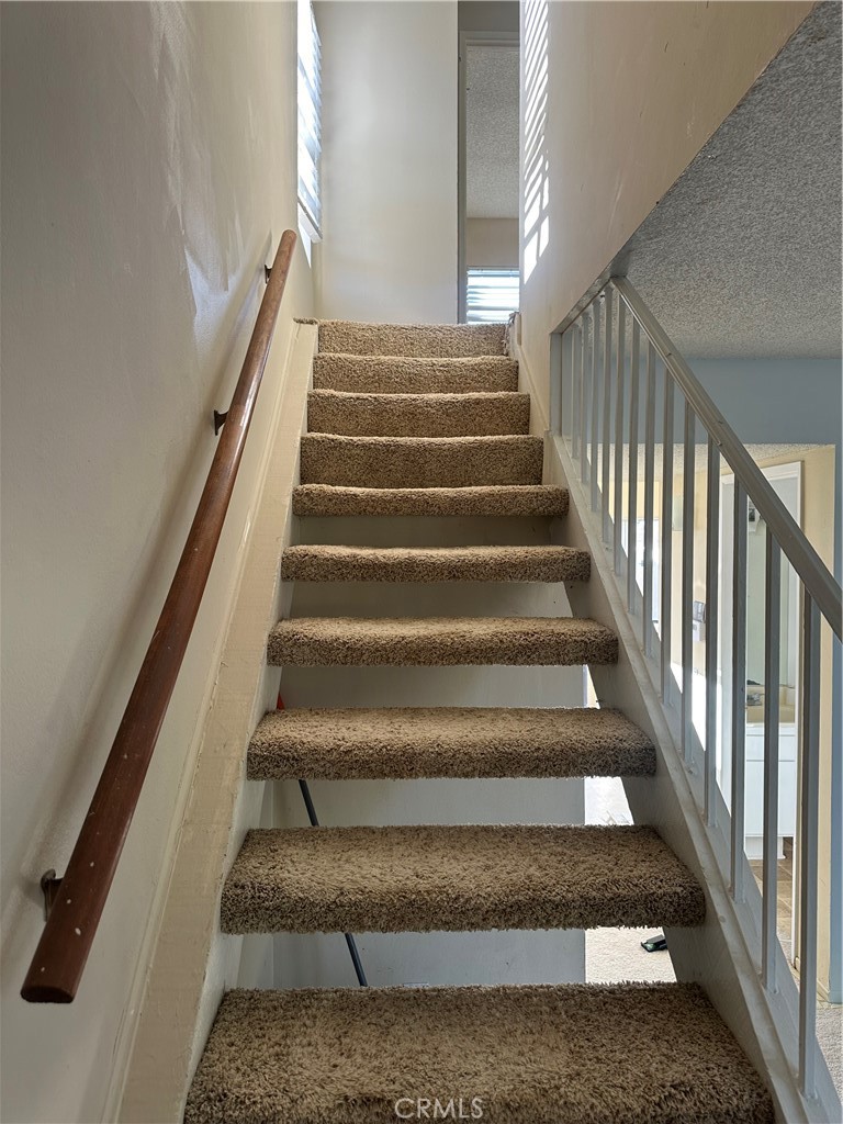 2 Greenleaf Property Photo 8