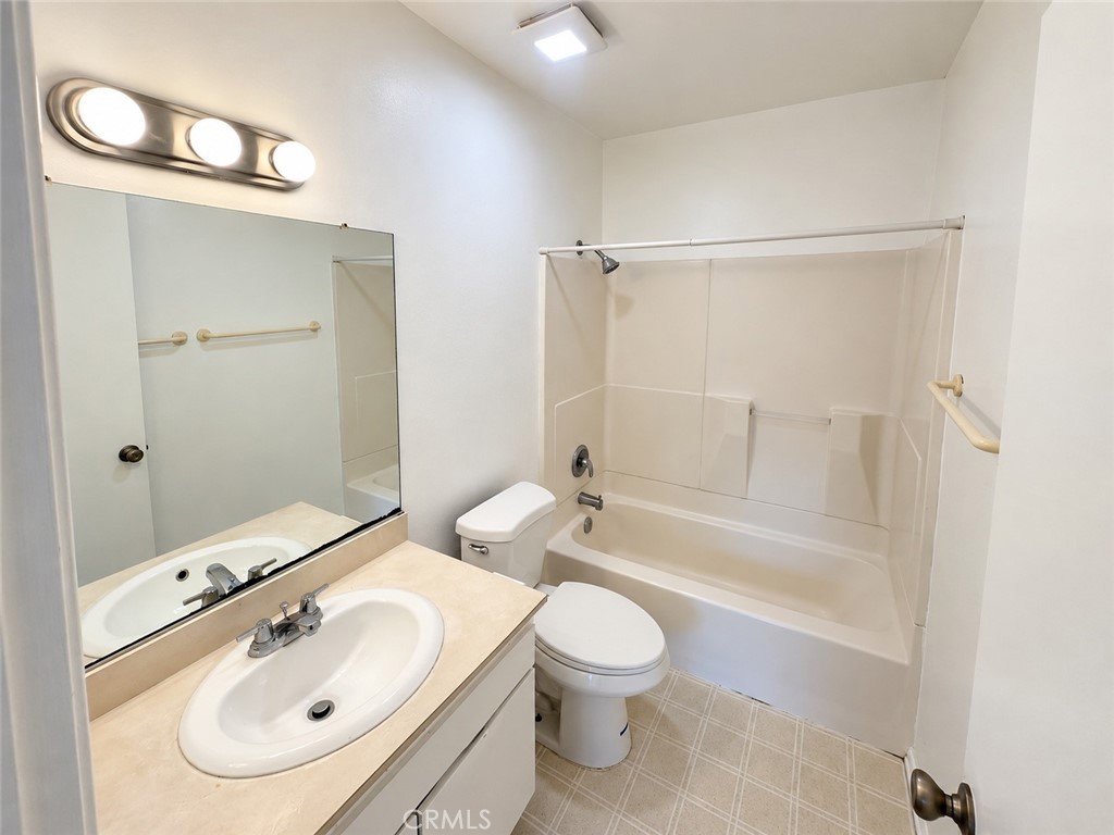 2 Greenleaf Property Photo 11