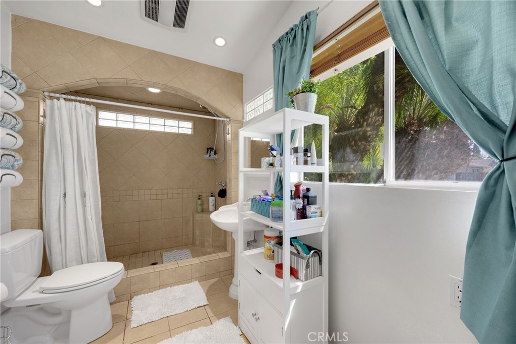 2113 W Niobe Property Photo 17