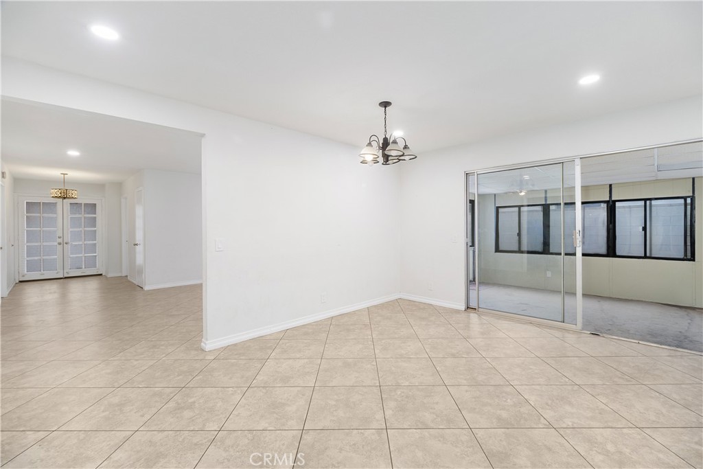 6897 Crest Avenue Property Photo 3
