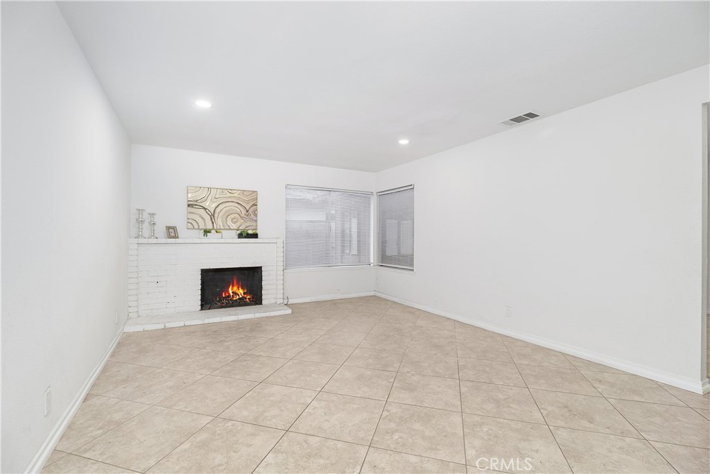 6897 Crest Avenue Property Photo 5