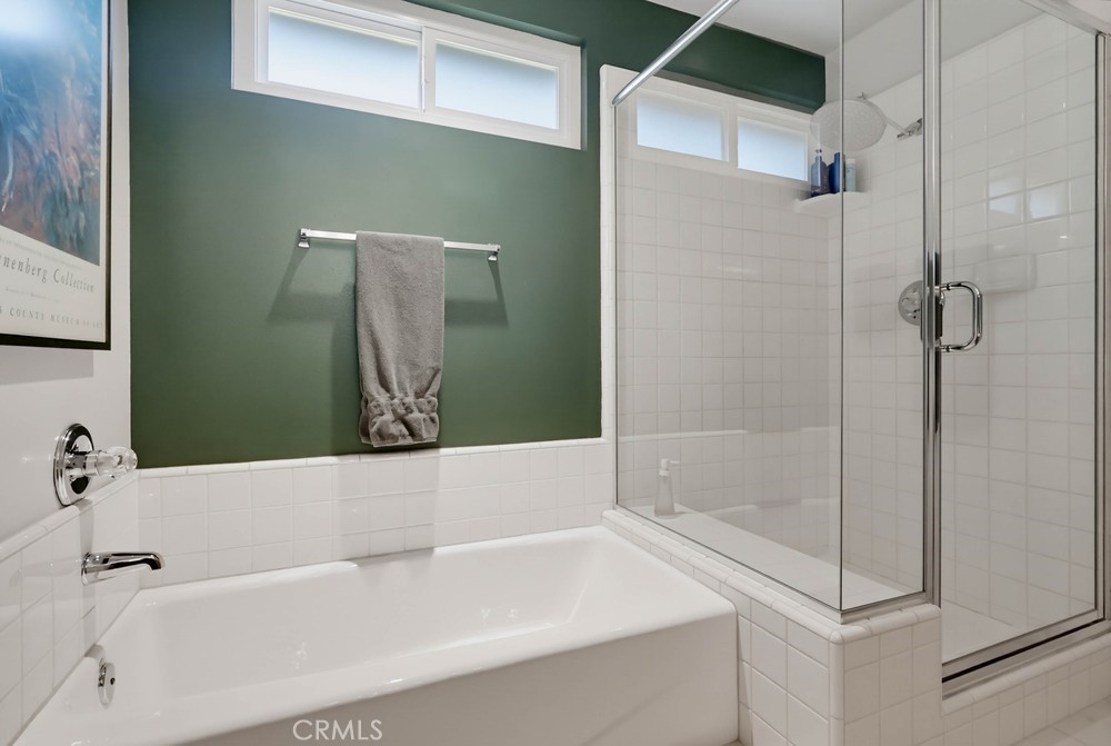 161 E 31st Property Photo 42