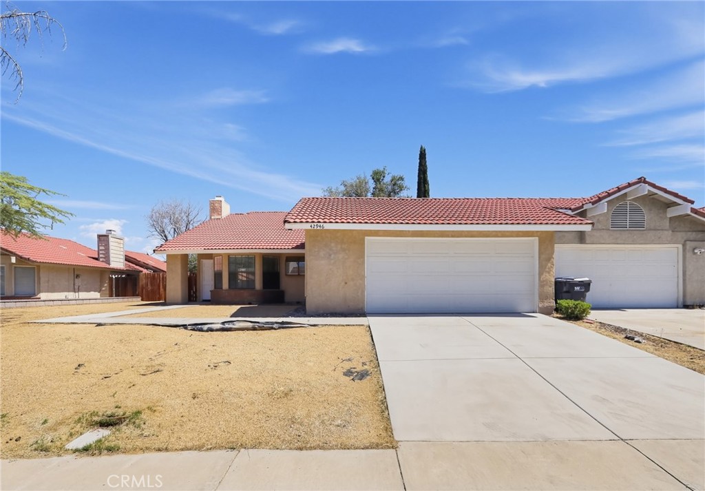 42946 39th Street W Property Photo 1