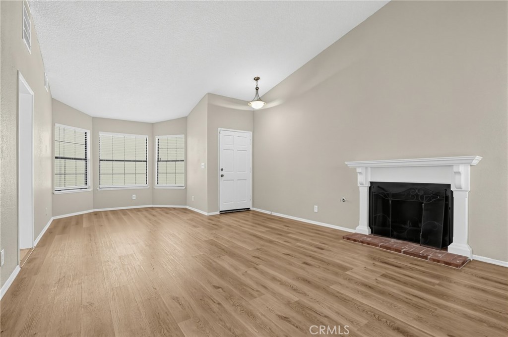 42946 39th Street W Property Photo 6