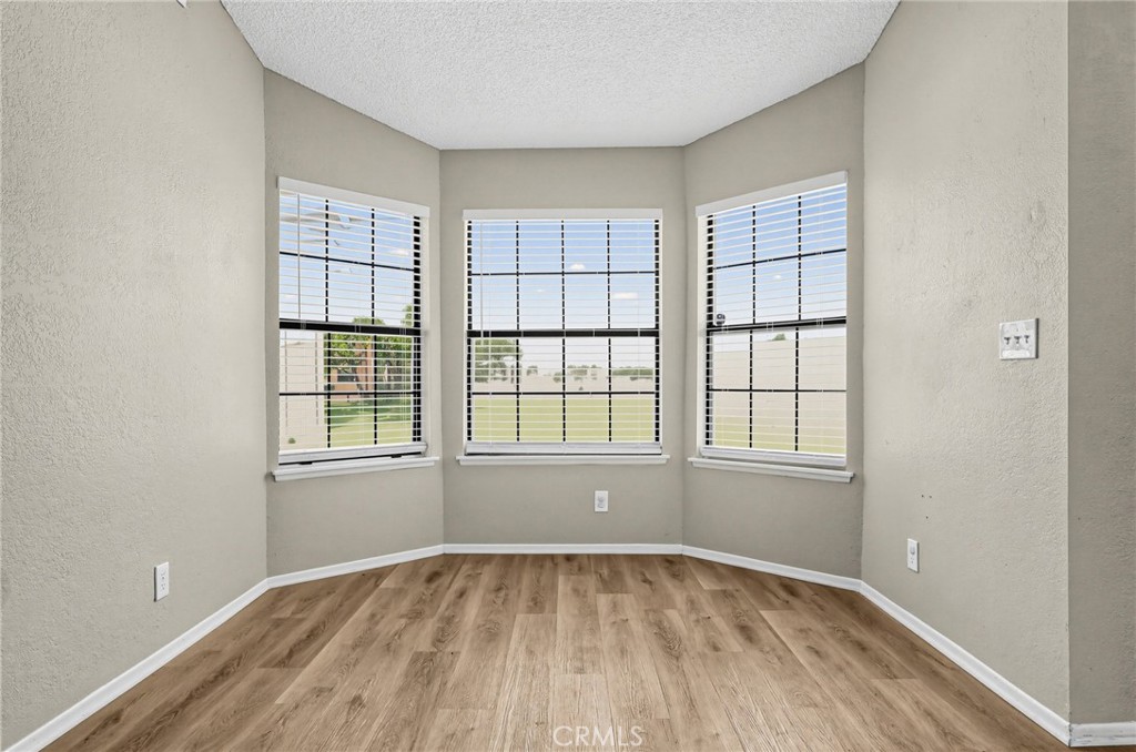 42946 39th Street W Property Photo 10