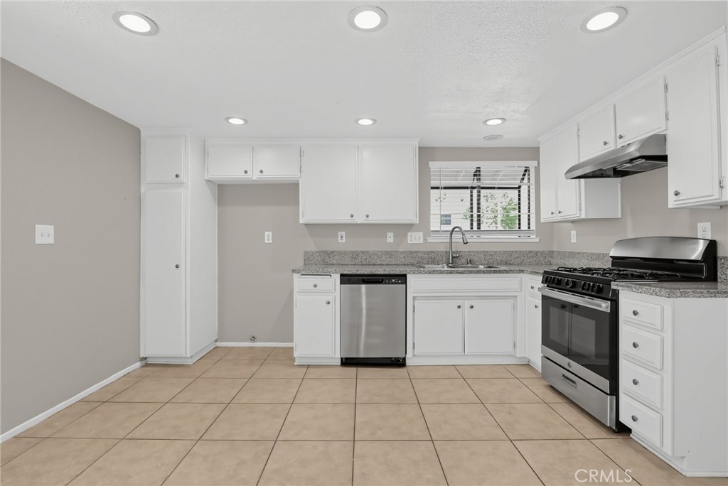 42946 39th Street W Property Photo 13