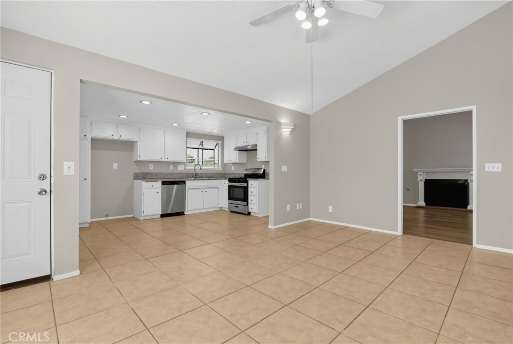 42946 39th Street W Property Photo 16