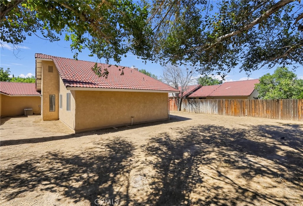 42946 39th Street W Property Photo 31