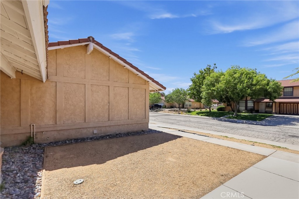42946 39th Street W Property Photo 37