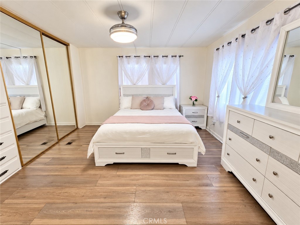 10745 Victoria Avenue 59 Property Photo 4