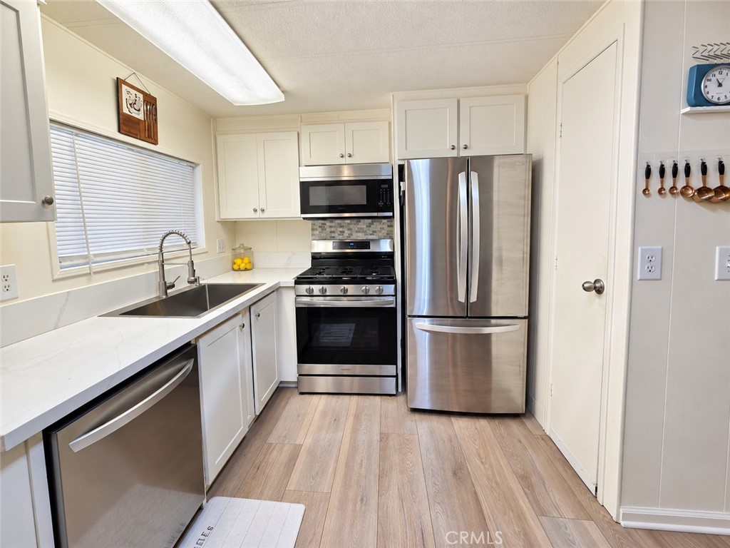 10745 Victoria Avenue 59 Property Photo 13