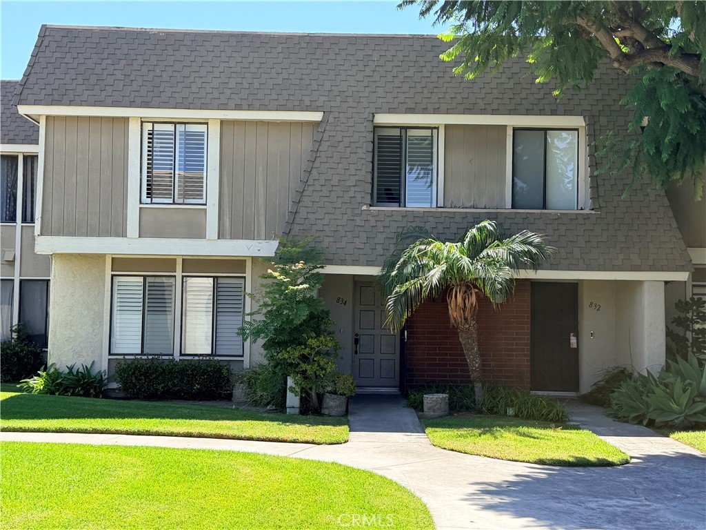 834 S Cornwall