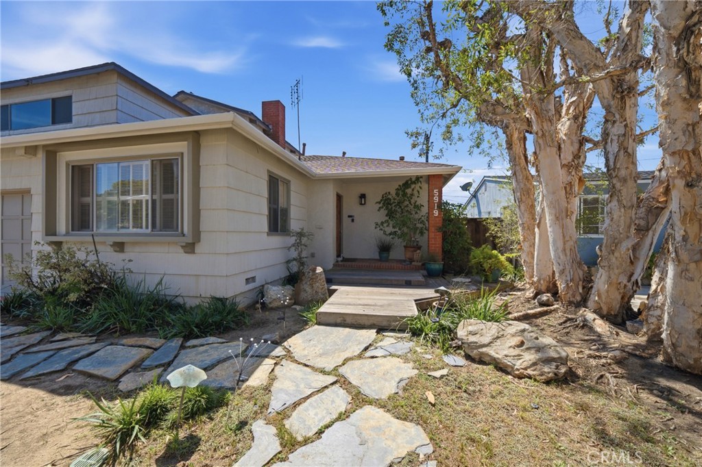 5919 Hill Property Photo 5