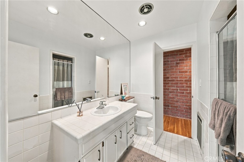 5919 Hill Property Photo 16