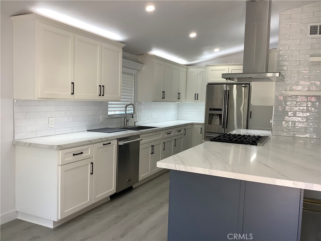 4609 4605 E Agua Property Photo 4