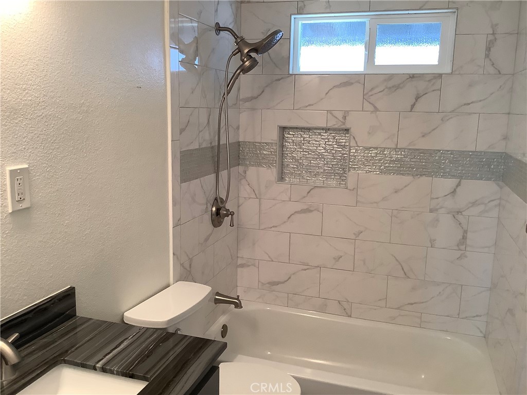 4609 4605 E Agua Property Photo 10