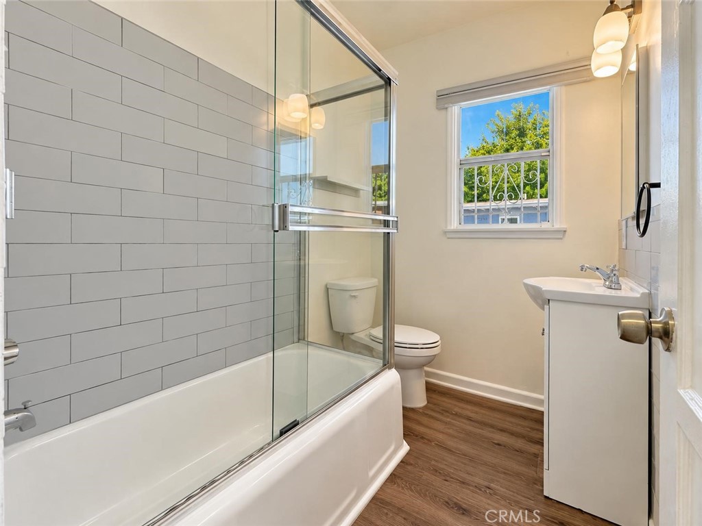 5648 Clemson Street 1/2 Property Photo 11