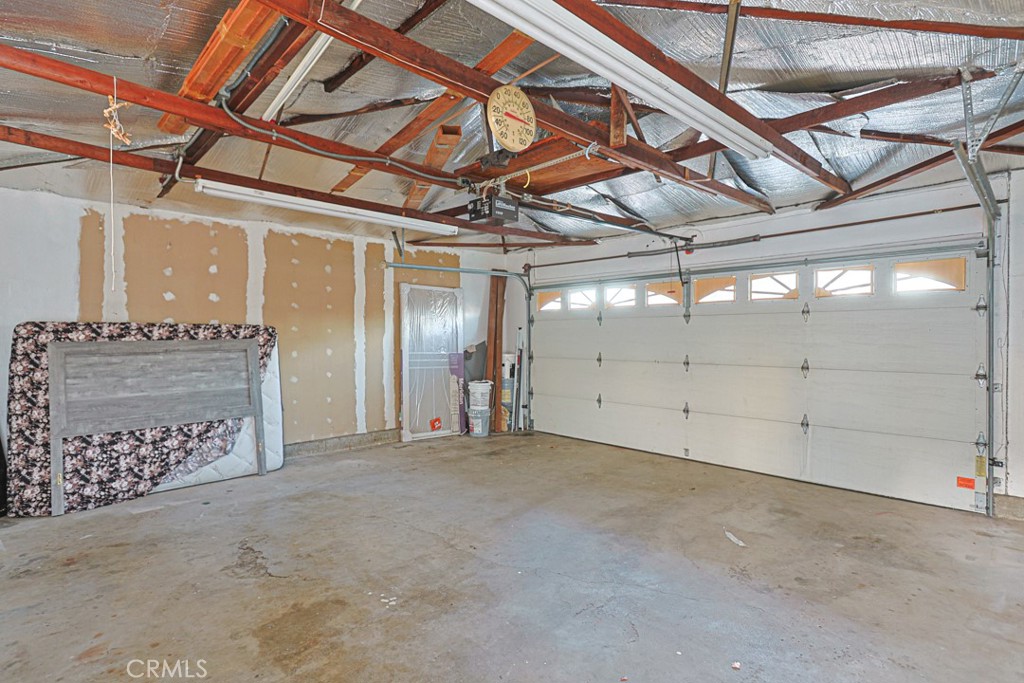 16561 Monroe Property Photo 22