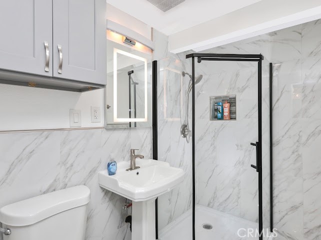 9451 Hyannis Port Dr Property Photo 29